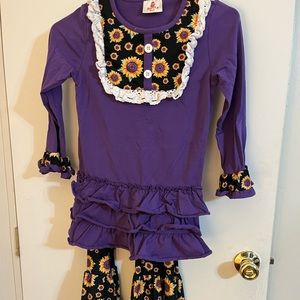 Ruffle Girl matching Daisey set.